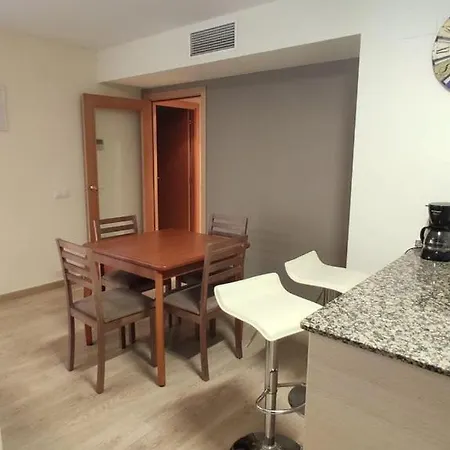 Bonito Bajo Con Aceso Directo A La Playa, Pinar De La Cala Appartement *